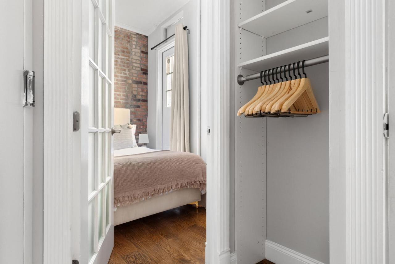 Les 2br W Private Balcony Wd Nr Park Nyc-1277 Apartment