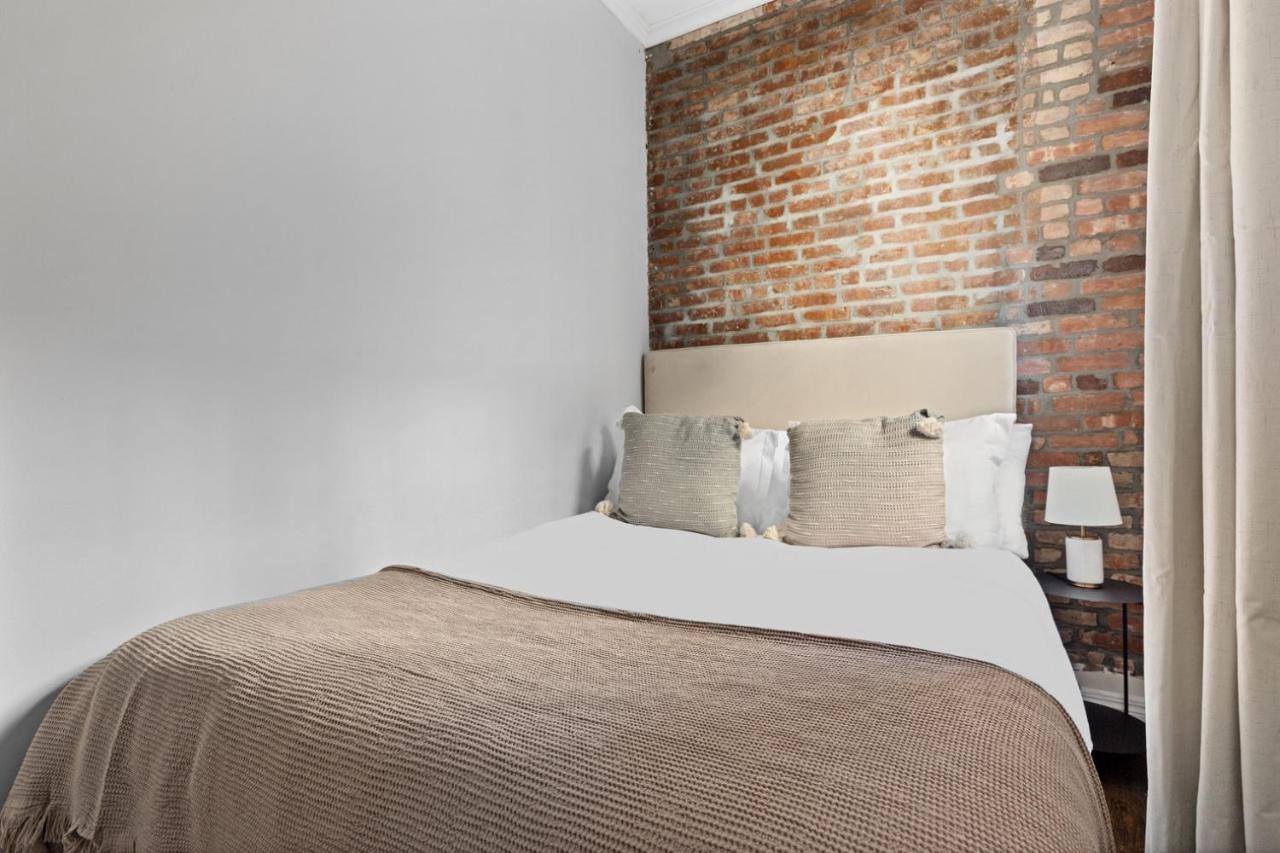 Les 2br W Private Balcony Wd Nr Park Nyc-1277 Apartment